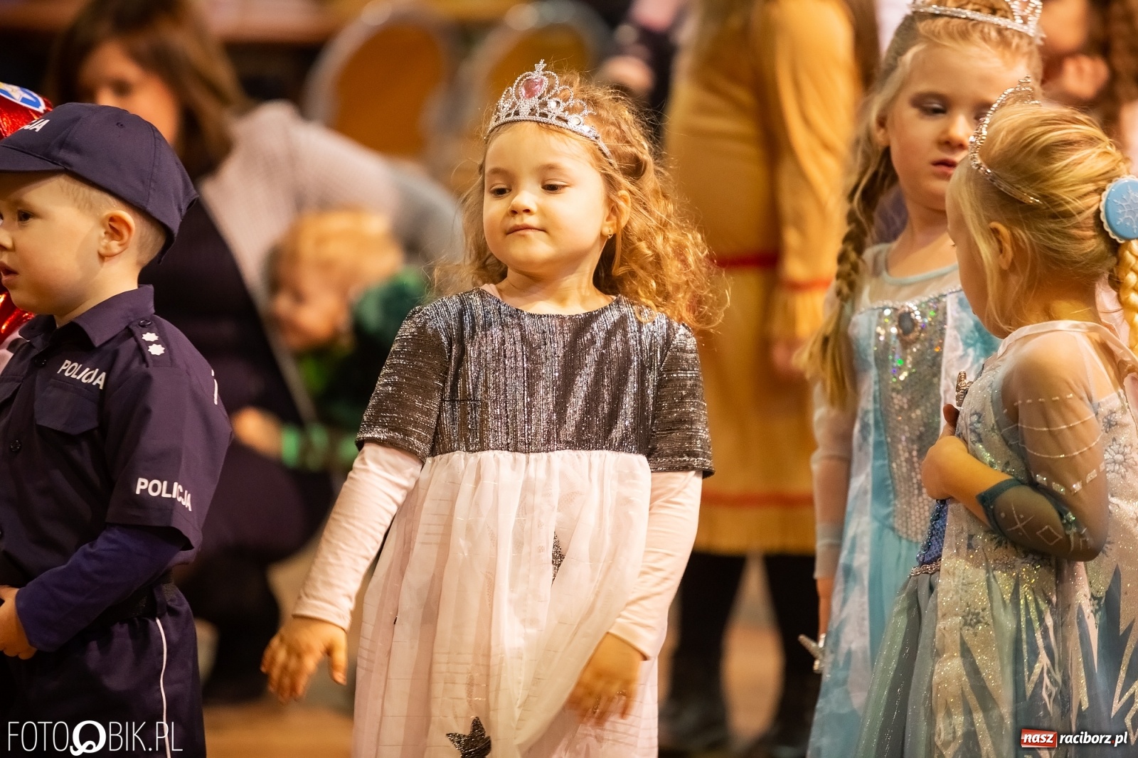 Zdjęcie w galerii na portalu naszraciborz.pl: Krzanowicki kolorowy Kinderball  wiadomości z regionu