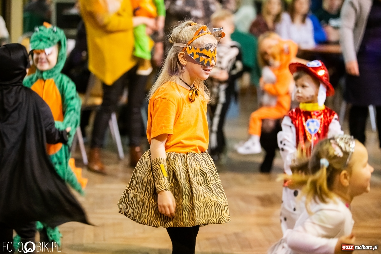 Zdjęcie w galerii na portalu naszraciborz.pl: Krzanowicki kolorowy Kinderball  wiadomości z regionu