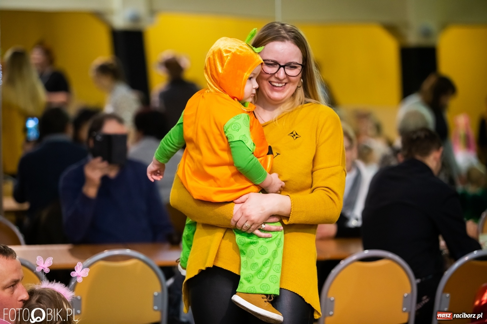 Zdjęcie w galerii na portalu naszraciborz.pl: Krzanowicki kolorowy Kinderball  wiadomości z regionu