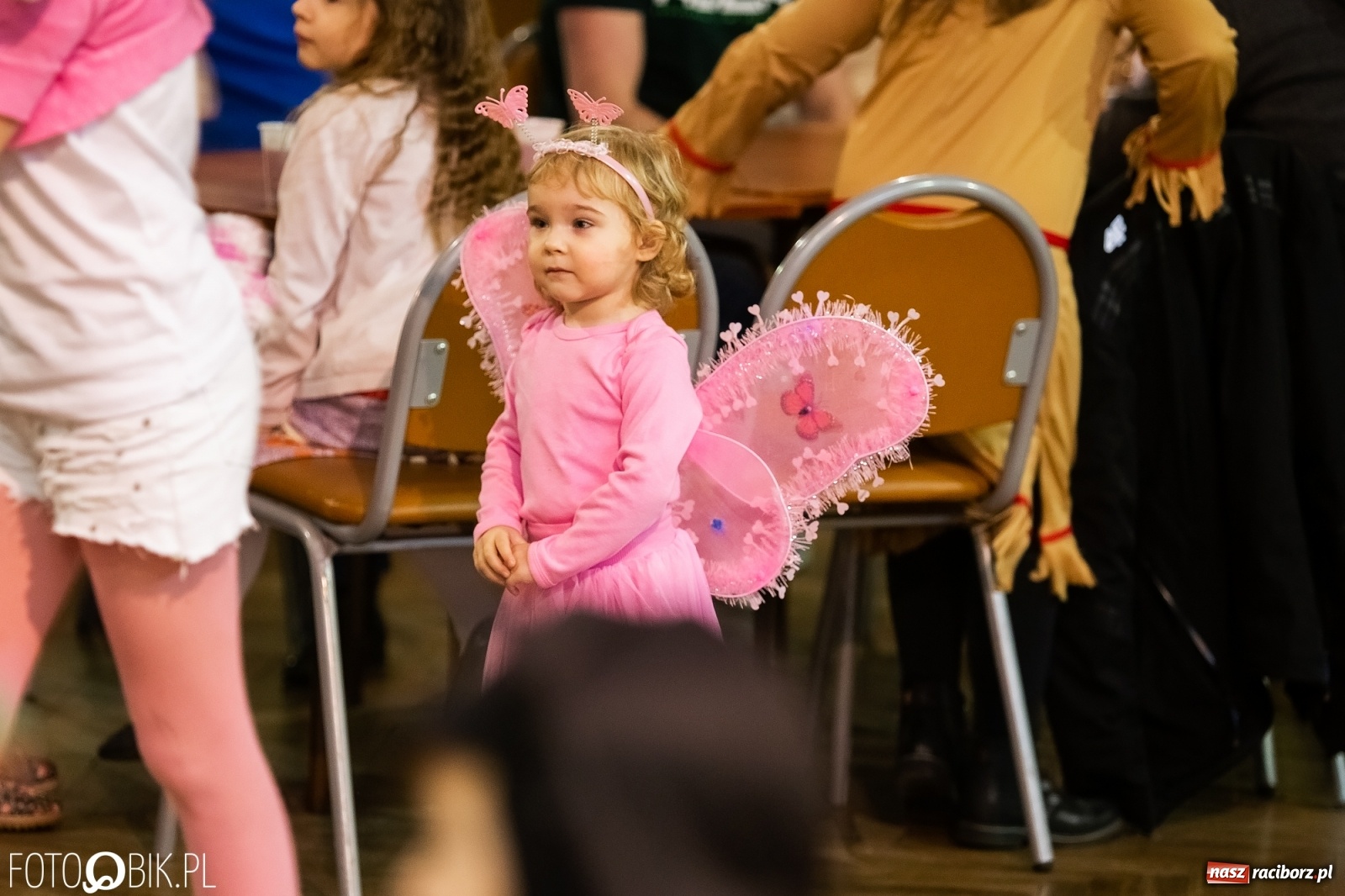 Zdjęcie w galerii na portalu naszraciborz.pl: Krzanowicki kolorowy Kinderball  wiadomości z regionu