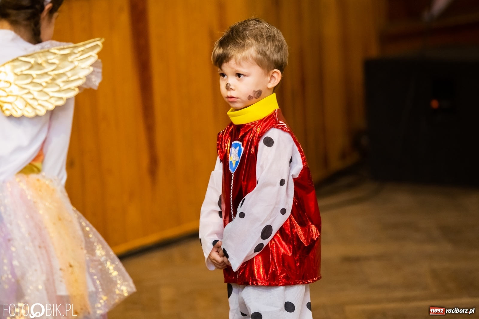 Zdjęcie w galerii na portalu naszraciborz.pl: Krzanowicki kolorowy Kinderball  wiadomości z regionu
