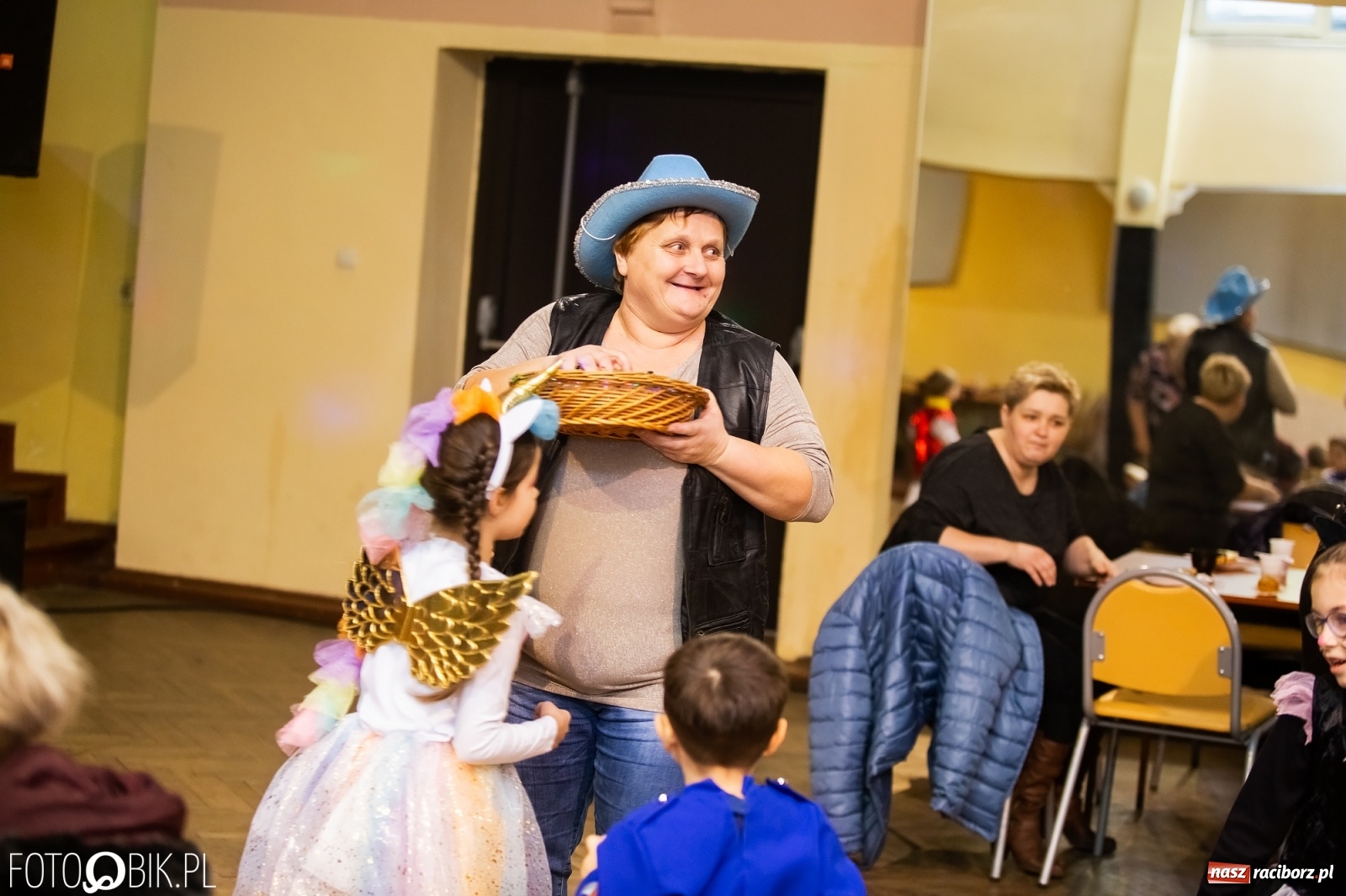 Zdjęcie w galerii na portalu naszraciborz.pl: Krzanowicki kolorowy Kinderball  wiadomości z regionu