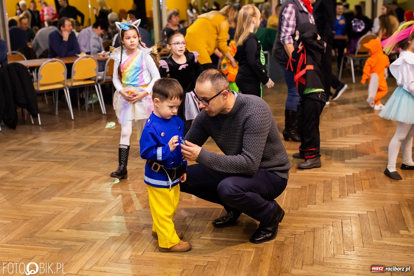 Zdjęcie w galerii na portalu naszraciborz.pl: Krzanowicki kolorowy Kinderball  wiadomości z regionu