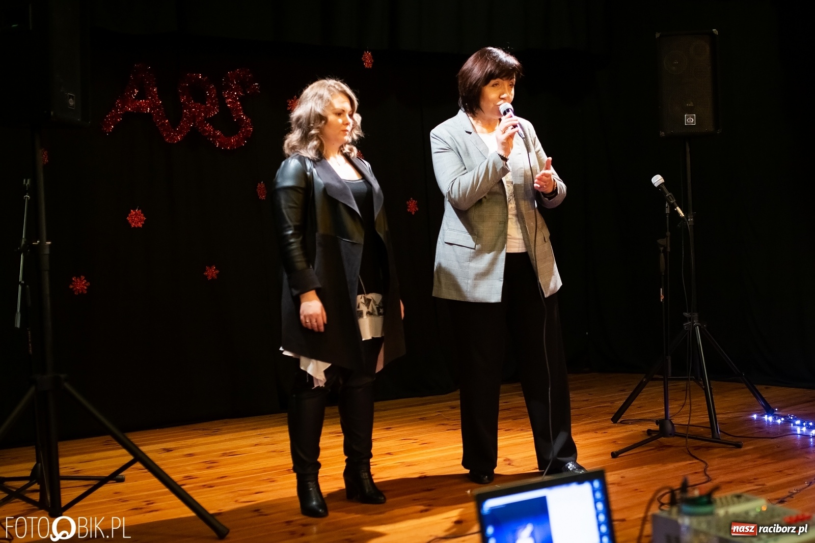 Zdjęcie w galerii na portalu naszraciborz.pl: Koncert Świąteczny wokalistów Studia Muzyki, Piosenki i Teatru ARS wiadomości z regionu