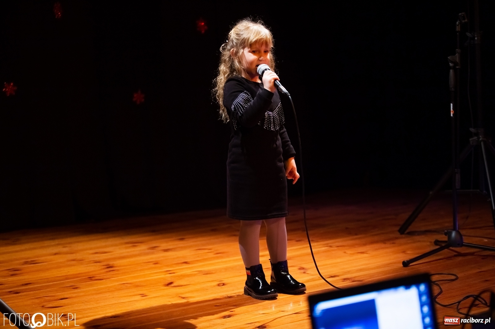 Zdjęcie w galerii na portalu naszraciborz.pl: Koncert Świąteczny wokalistów Studia Muzyki, Piosenki i Teatru ARS wiadomości z regionu