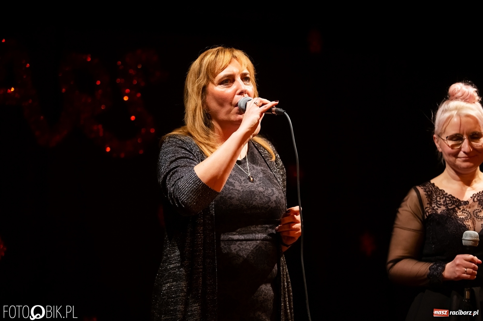 Zdjęcie w galerii na portalu naszraciborz.pl: Koncert Świąteczny wokalistów Studia Muzyki, Piosenki i Teatru ARS wiadomości z regionu