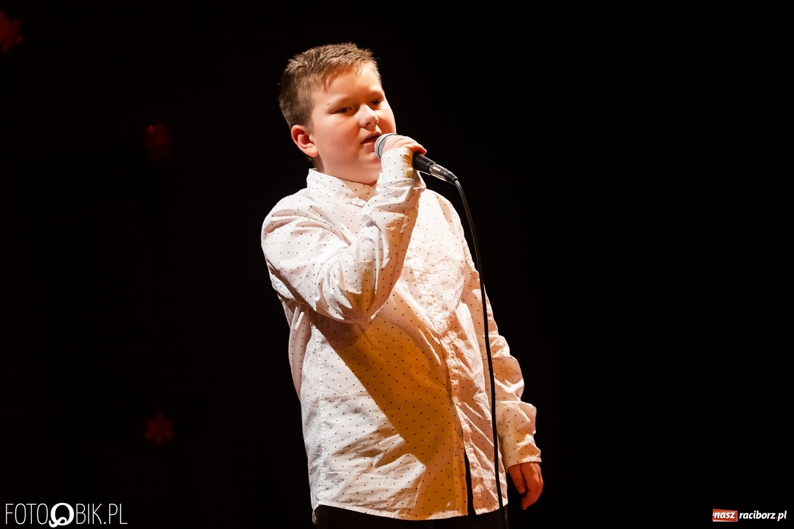 Zdjęcie w galerii na portalu naszraciborz.pl: Koncert Świąteczny wokalistów Studia Muzyki, Piosenki i Teatru ARS wiadomości z regionu