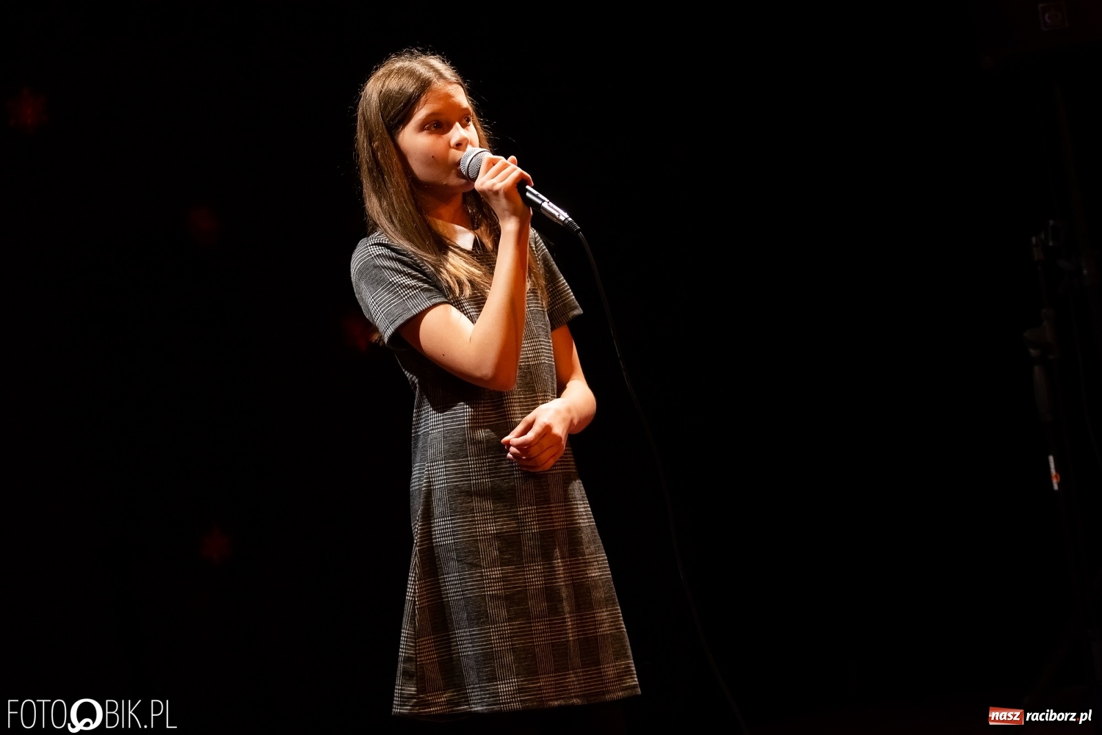 Zdjęcie w galerii na portalu naszraciborz.pl: Koncert Świąteczny wokalistów Studia Muzyki, Piosenki i Teatru ARS wiadomości z regionu