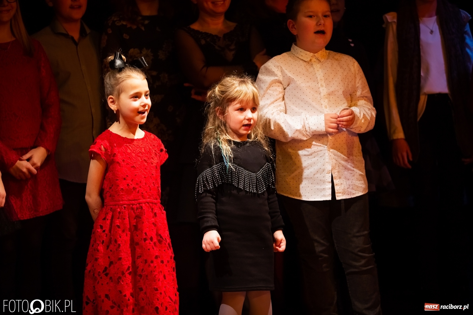 Zdjęcie w galerii na portalu naszraciborz.pl: Koncert Świąteczny wokalistów Studia Muzyki, Piosenki i Teatru ARS wiadomości z regionu