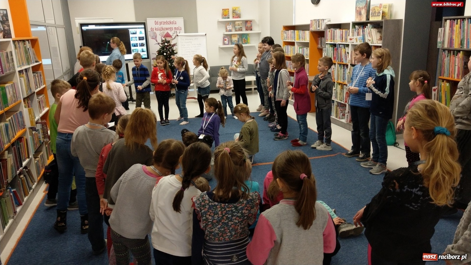 Zdjęcie w galerii na portalu naszraciborz.pl: Młodzi czytelnicy w podróży. Ferii z biblioteką ciąg dalszy wiadomości z regionu