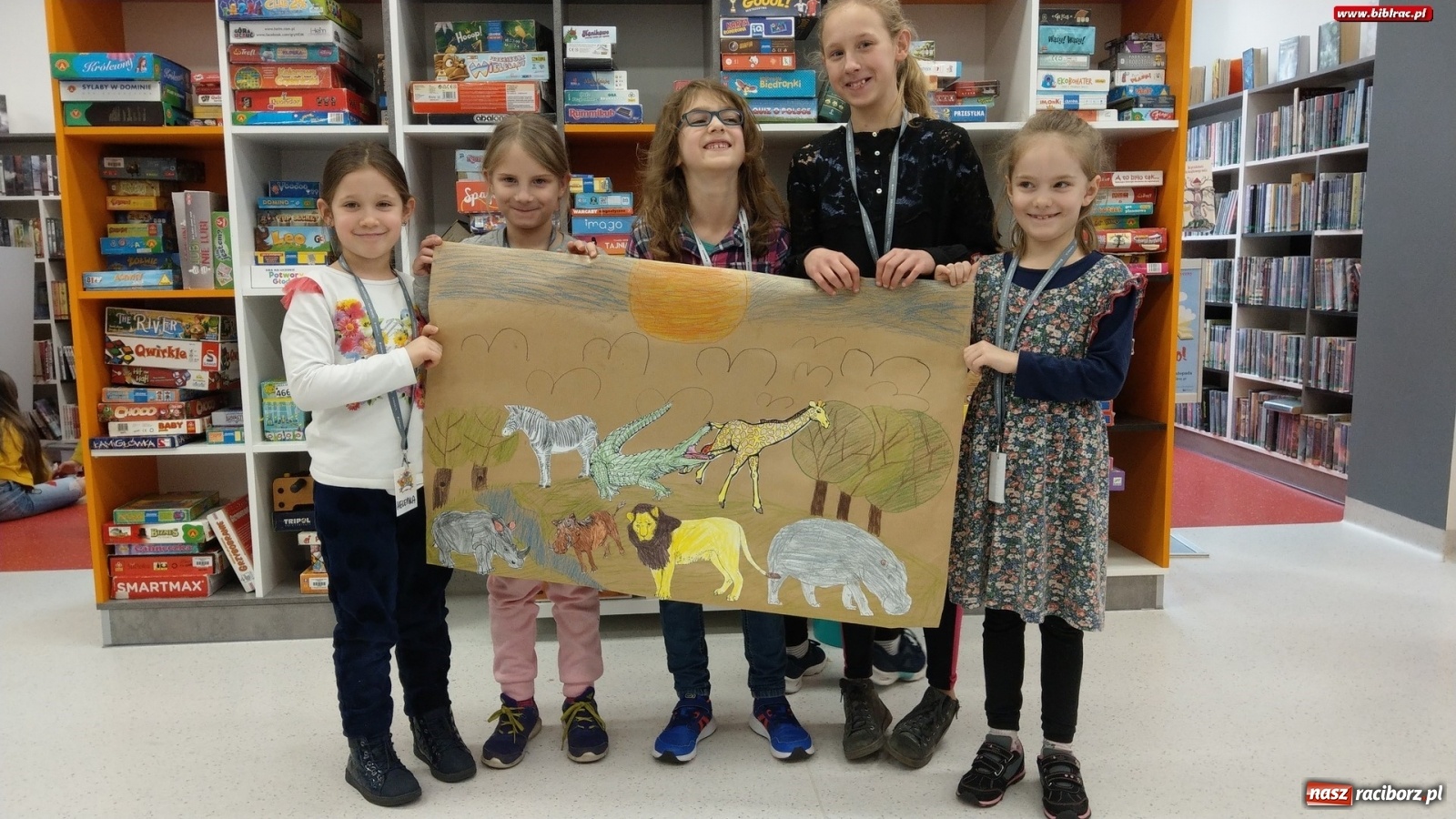 Zdjęcie w galerii na portalu naszraciborz.pl: Młodzi czytelnicy w podróży. Ferii z biblioteką ciąg dalszy wiadomości z regionu