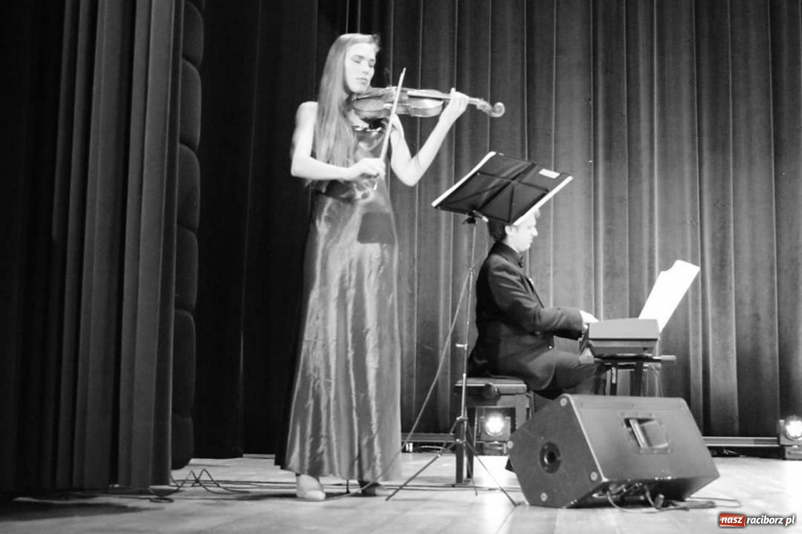 Zdjęcie w galerii na portalu naszraciborz.pl: Niedziela w Kuźni Kultury pod znakiem operetkowych przebojów wiadomości z regionu