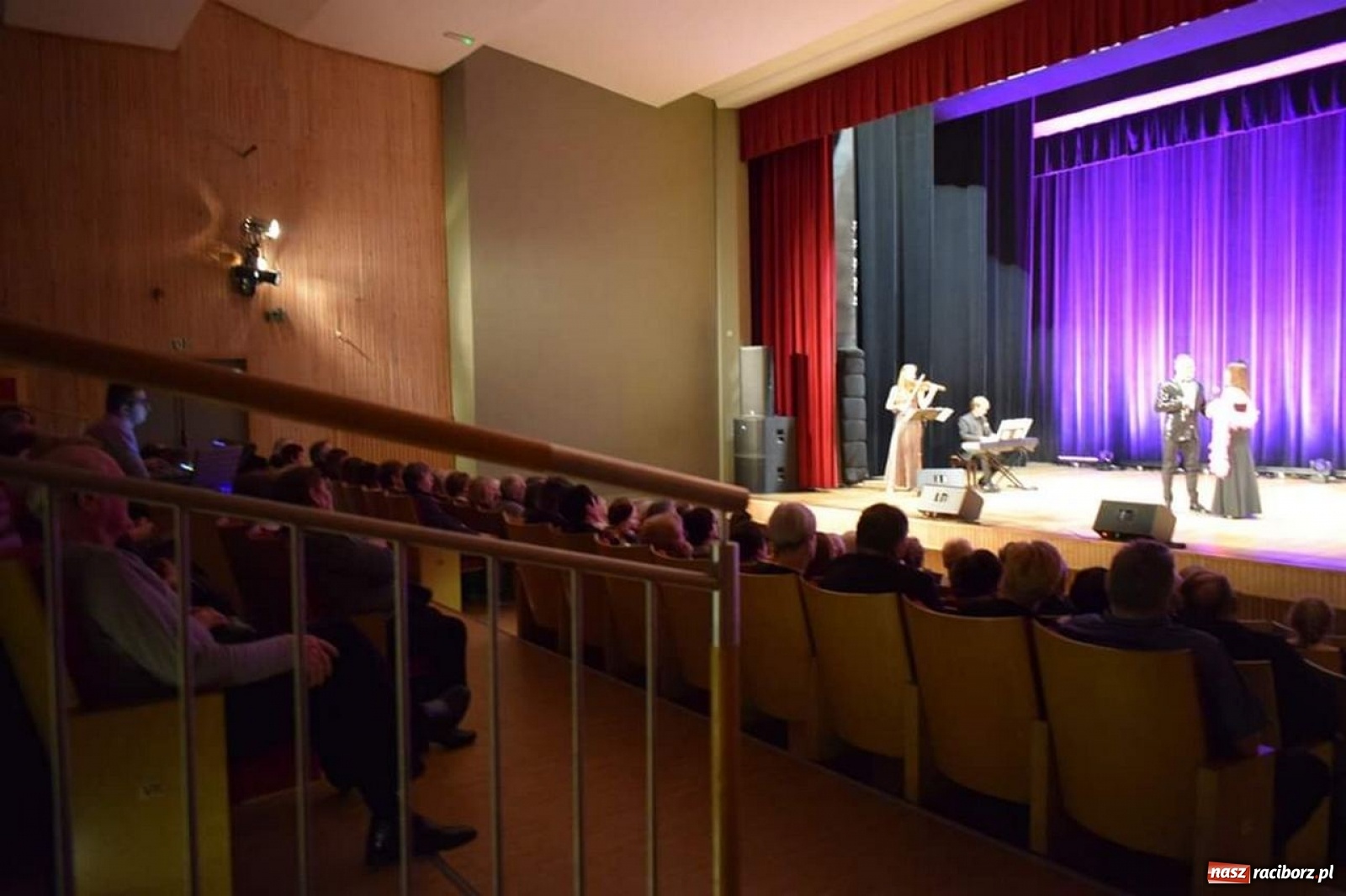 Zdjęcie w galerii na portalu naszraciborz.pl: Niedziela w Kuźni Kultury pod znakiem operetkowych przebojów wiadomości z regionu