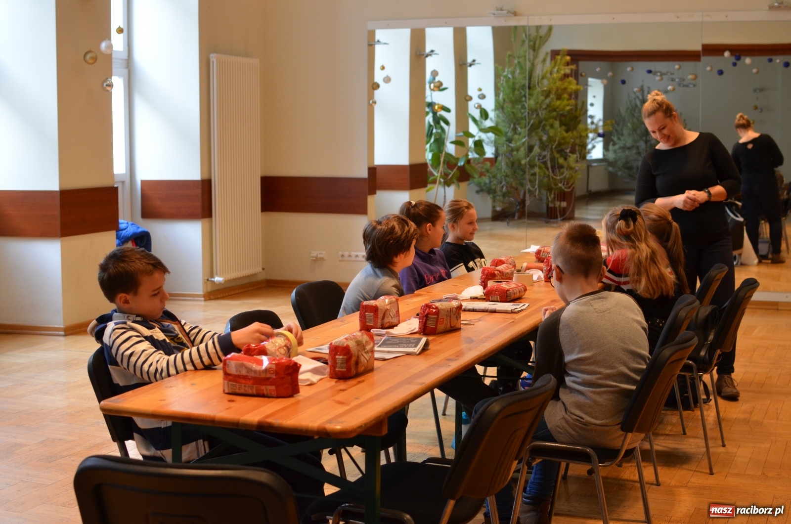 Zdjęcie w galerii na portalu naszraciborz.pl: Drugie życie śmieci, czyli jak zrobić coś z niczego wiadomości z regionu