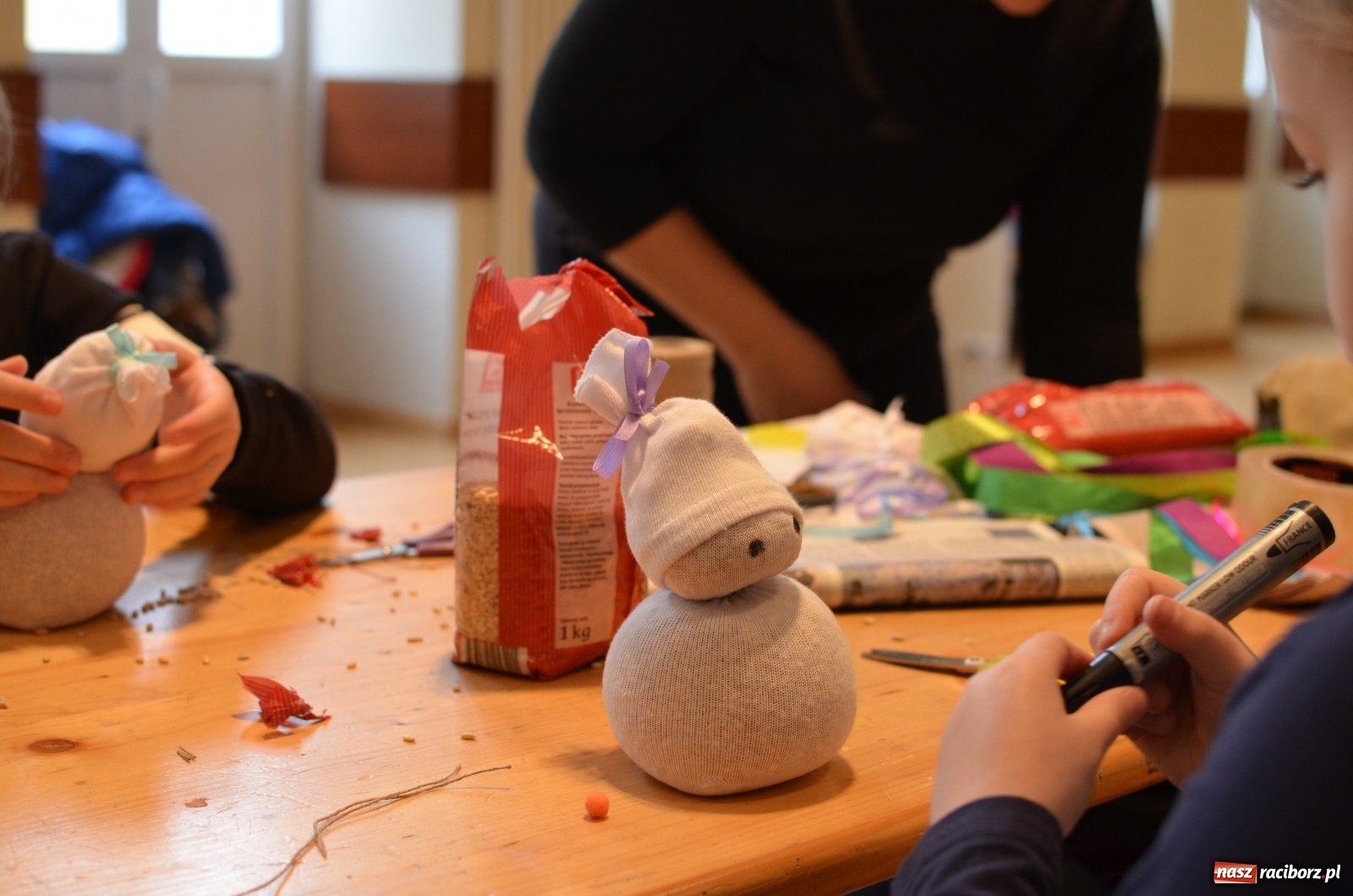 Zdjęcie w galerii na portalu naszraciborz.pl: Drugie życie śmieci, czyli jak zrobić coś z niczego wiadomości z regionu