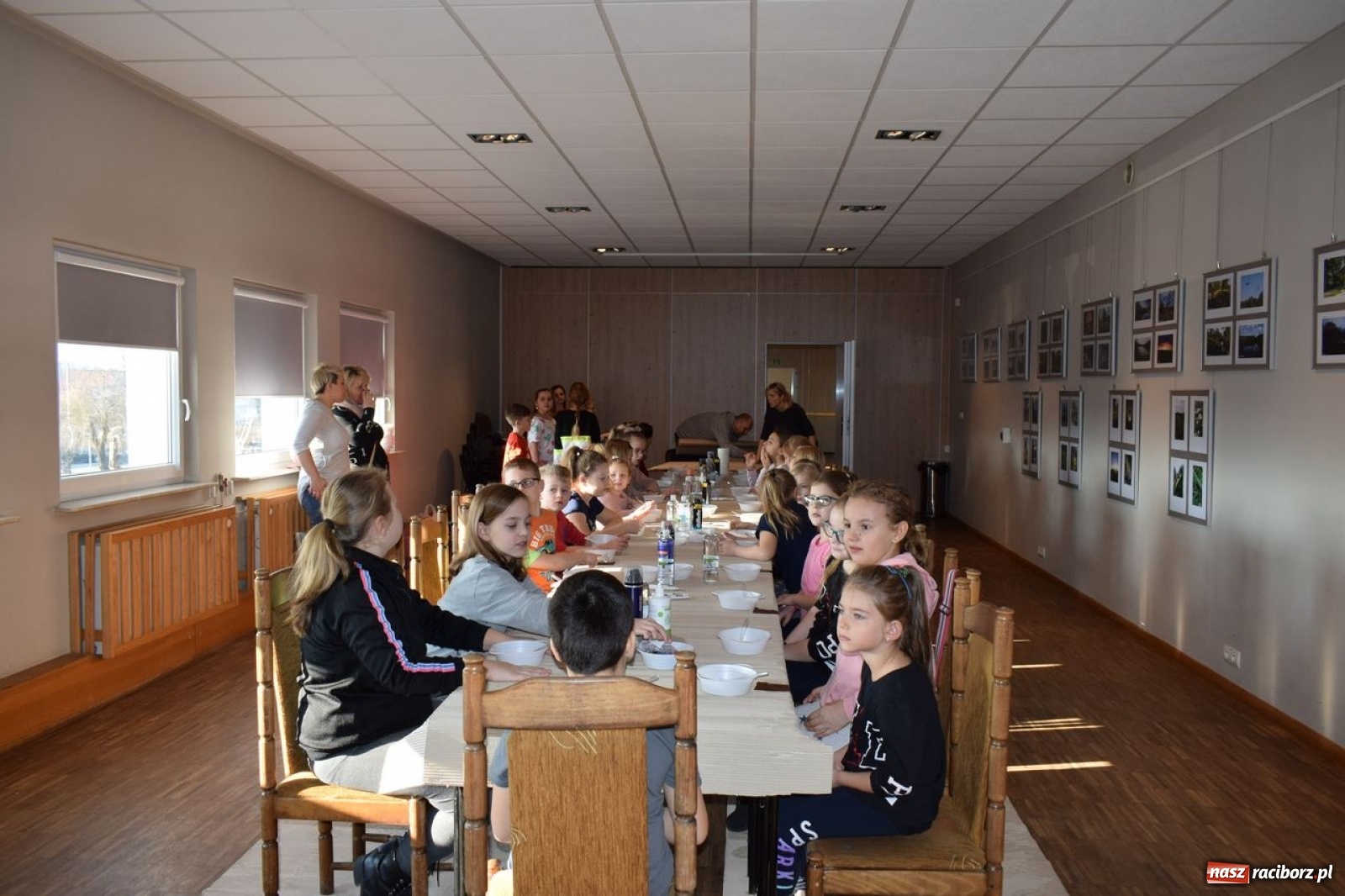 Zdjęcie w galerii na portalu naszraciborz.pl: Akcja Slime, czyli kreatywna zabawa kolorami w Kuźni Kultury wiadomości z regionu