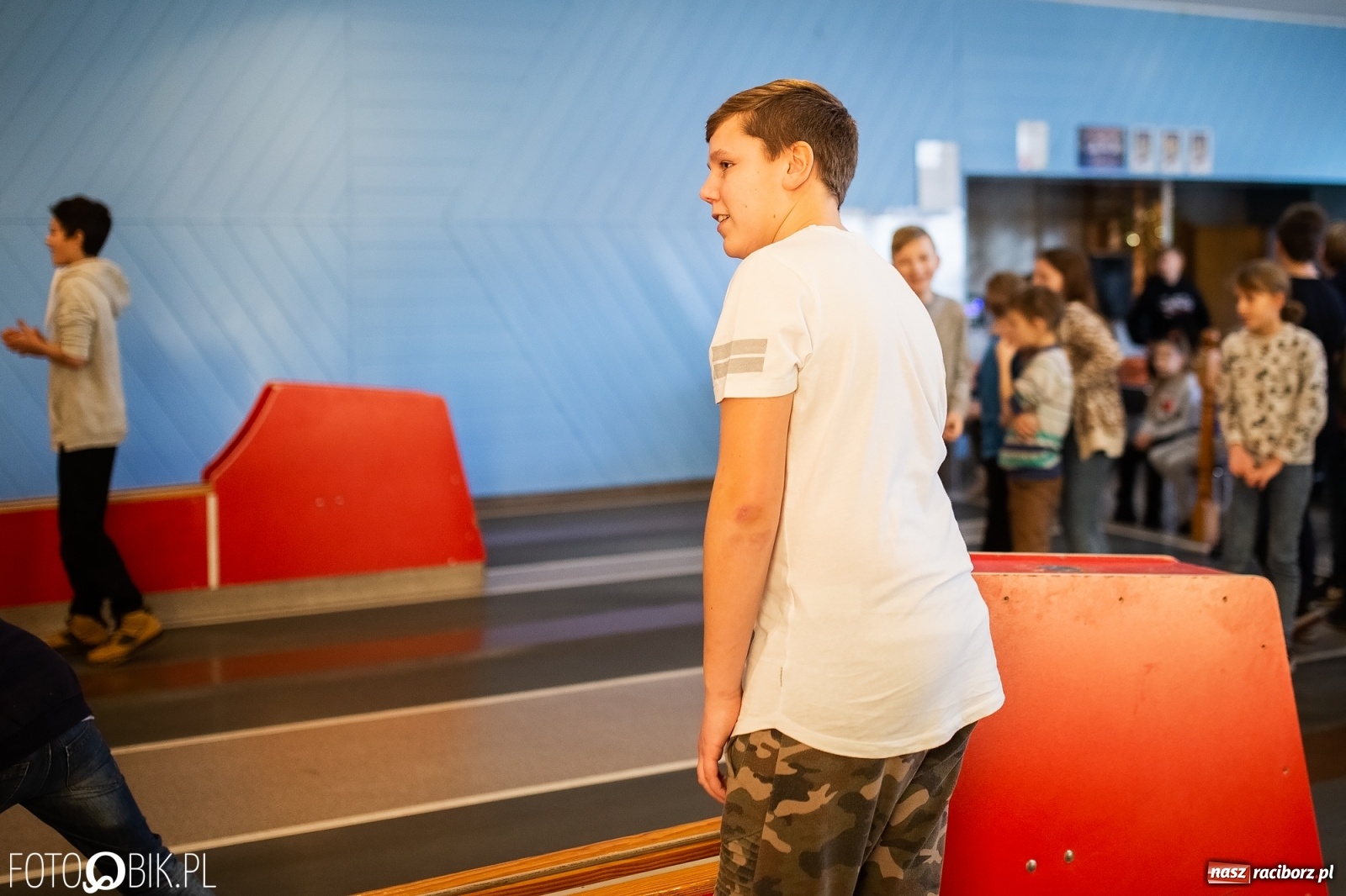 Zdjęcie w galerii na portalu naszraciborz.pl: Kręgielnia pełna zabawy. Zawody przy Zamkowej [FOTO] wiadomości z regionu