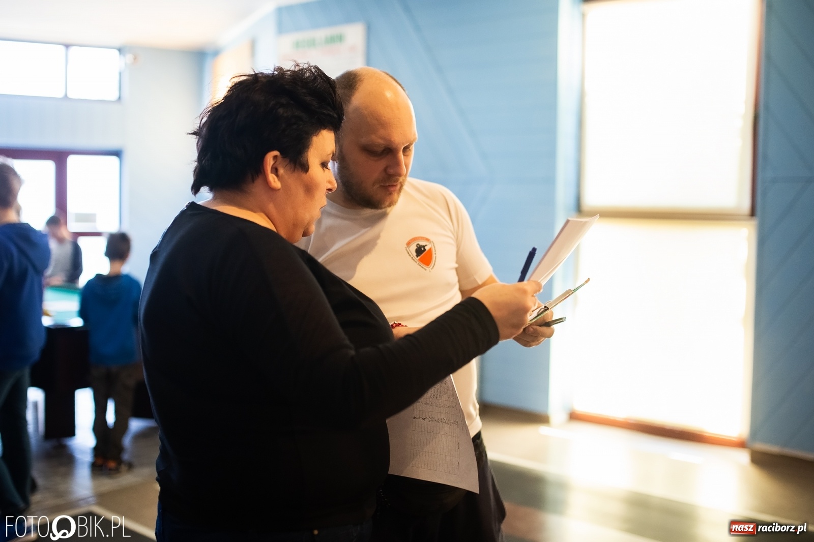 Zdjęcie w galerii na portalu naszraciborz.pl: Kręgielnia pełna zabawy. Zawody przy Zamkowej [FOTO] wiadomości z regionu