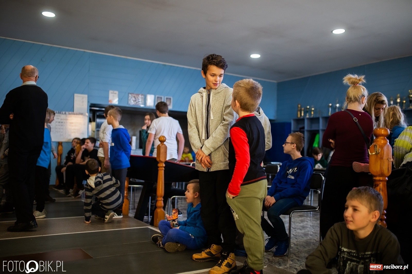 Zdjęcie w galerii na portalu naszraciborz.pl: Kręgielnia pełna zabawy. Zawody przy Zamkowej [FOTO] wiadomości z regionu