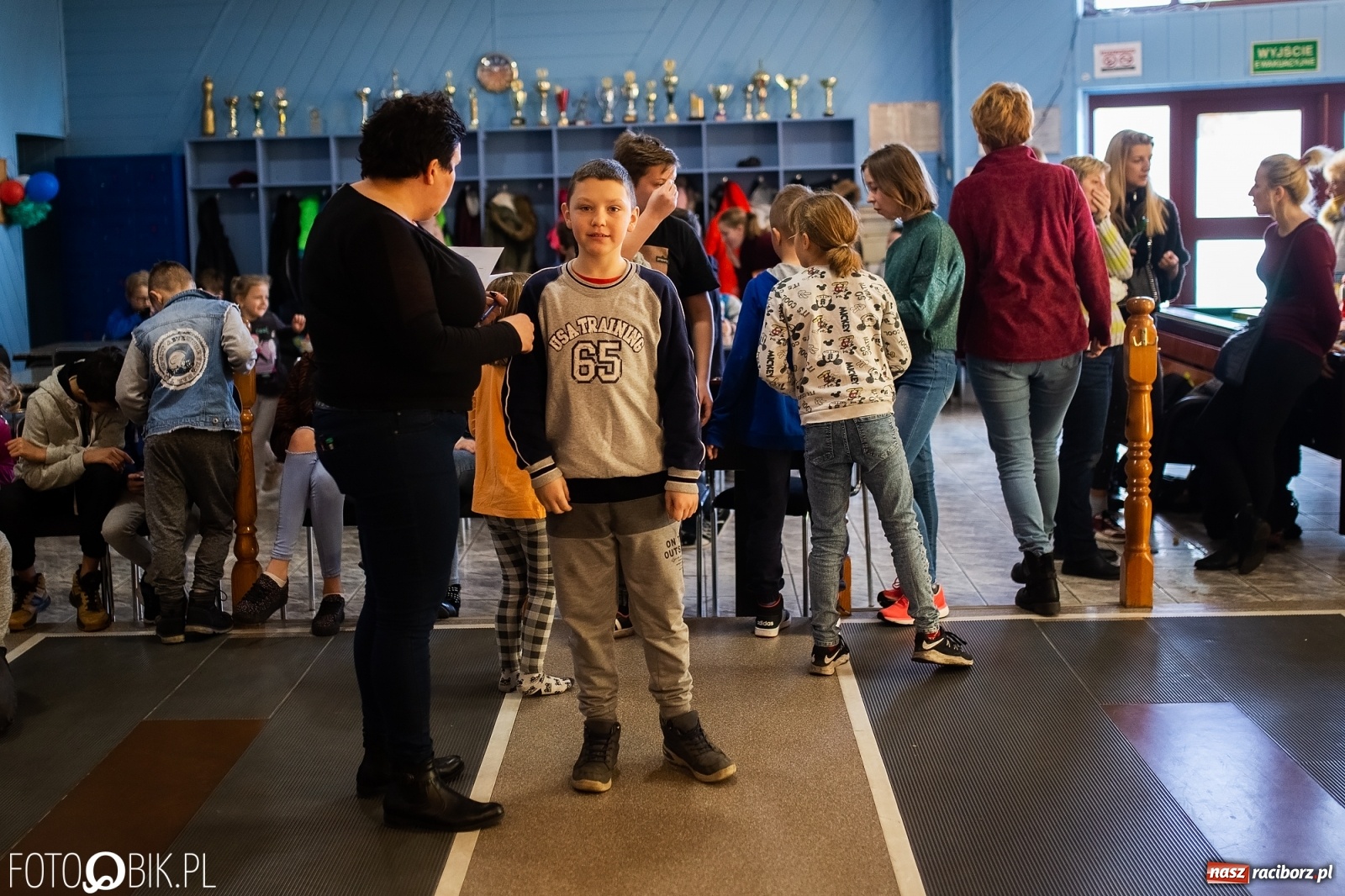 Zdjęcie w galerii na portalu naszraciborz.pl: Kręgielnia pełna zabawy. Zawody przy Zamkowej [FOTO] wiadomości z regionu