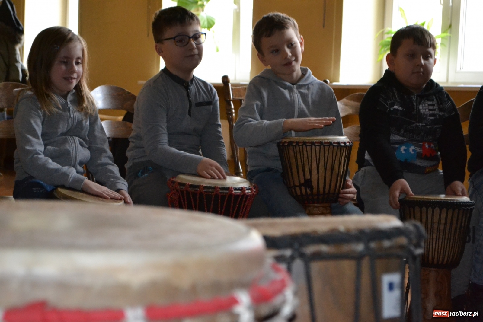 Zdjęcie w galerii na portalu naszraciborz.pl: Warsztaty bębniarskie w RCK wiadomości z regionu
