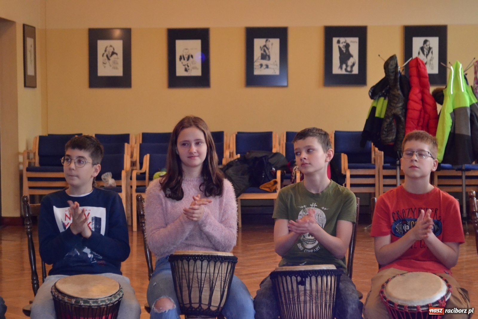 Zdjęcie w galerii na portalu naszraciborz.pl: Warsztaty bębniarskie w RCK wiadomości z regionu