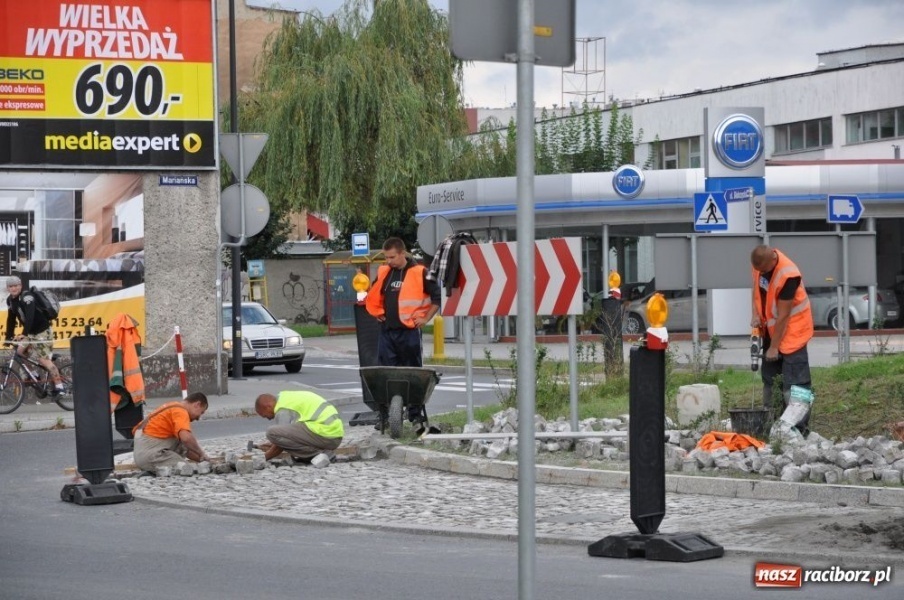 Zdjęcie w galerii na portalu naszraciborz.pl: Niedziela, a na nerce praca wre wiadomości z regionu