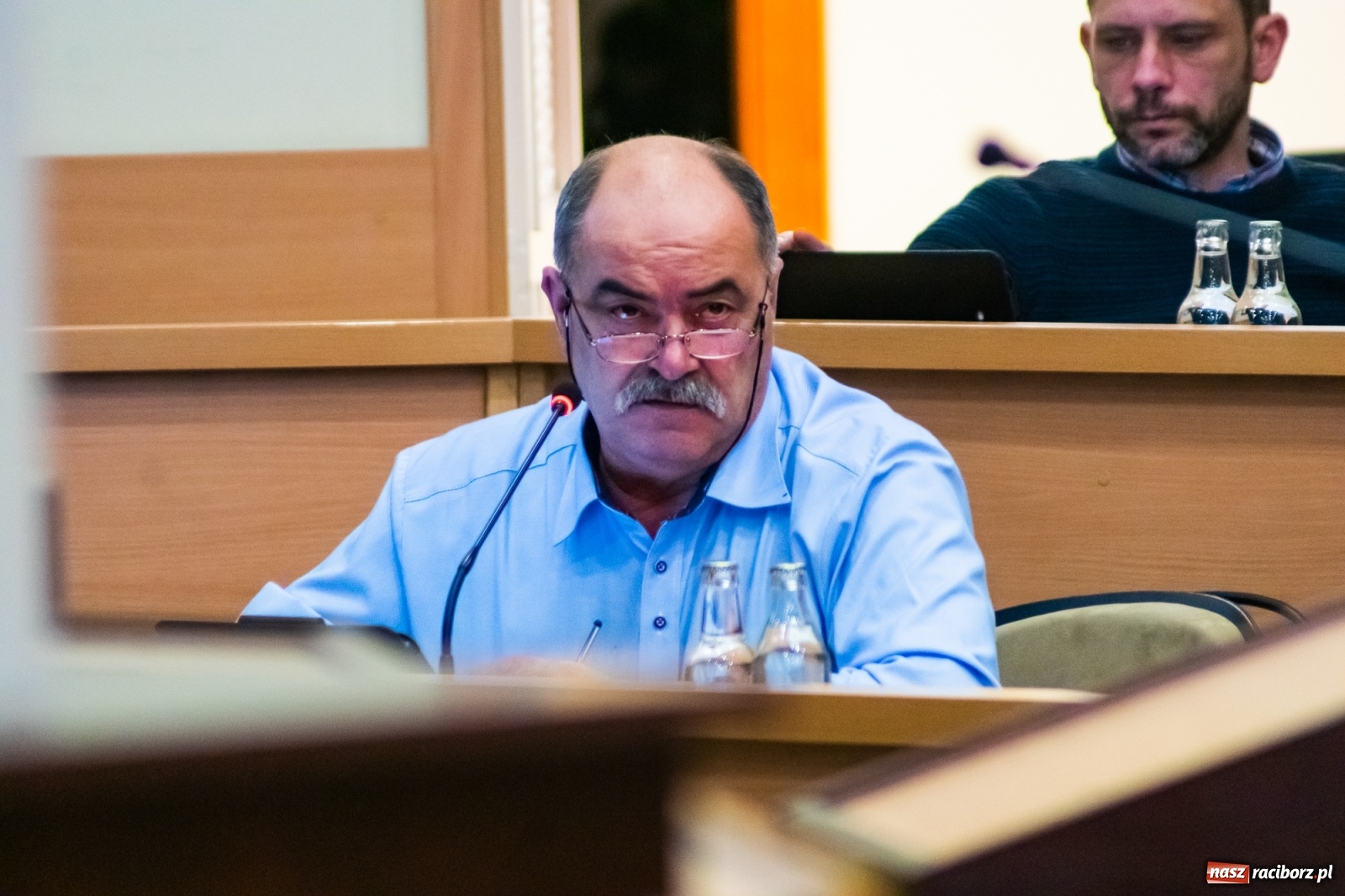 Zdjęcie w galerii na portalu naszraciborz.pl: Catering, stołówka, łyżwiarstwo i worek imprez. Obradowała komisja oświaty  wiadomości z regionu