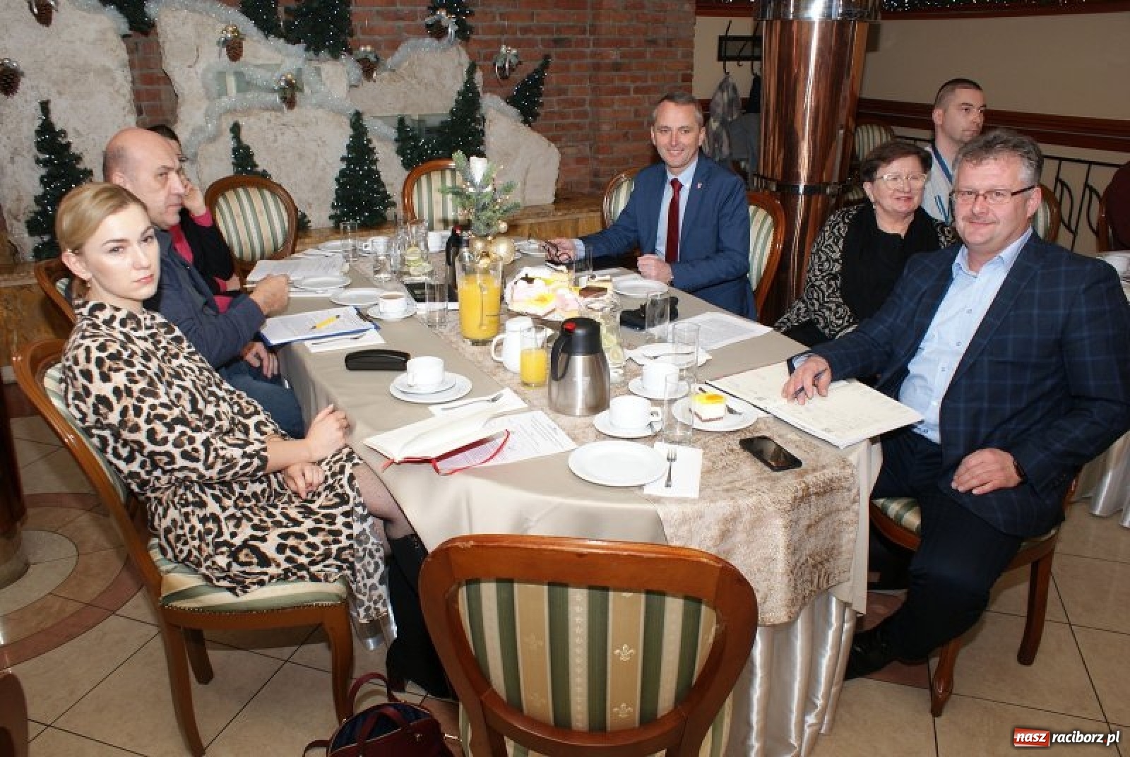 Zdjęcie w galerii na portalu naszraciborz.pl: W Raciborzu odbyły się konsultacje projektu modernizacji linii kolejowej Chałupki-Racibórz-Kędzierzyn-Koźle wiadomości z regionu