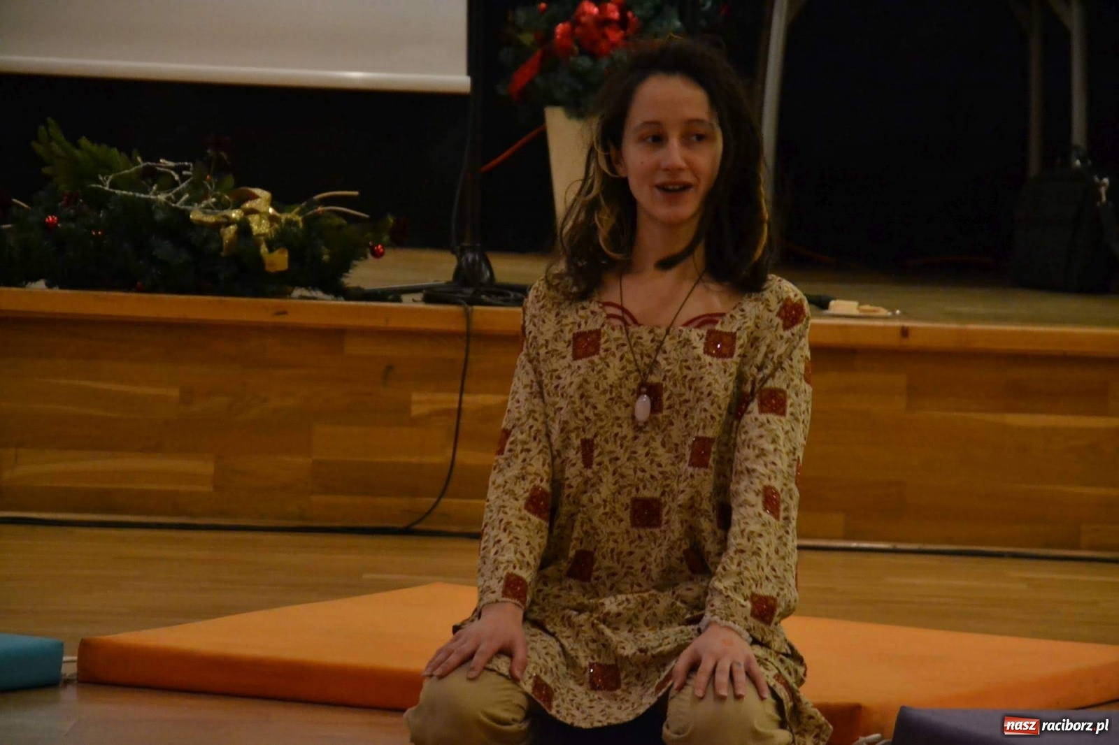 Zdjęcie w galerii na portalu naszraciborz.pl: Ferie na zamku. Na początek malowanie henną wiadomości z regionu