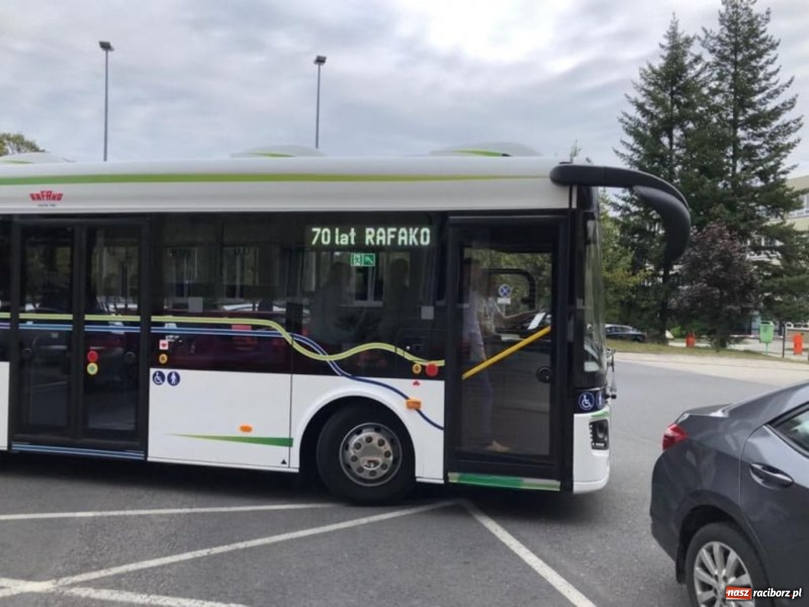 Zdjęcie w galerii na portalu naszraciborz.pl: E-bus Rafako już w lutym wyjedzie na ulice Raciborza [WIDEO]  wiadomości z regionu