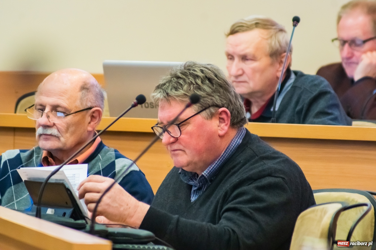 Zdjęcie w galerii na portalu naszraciborz.pl: Skok o dwa stulecia! Komisja od spraw czystego powietrza składa raport  wiadomości z regionu