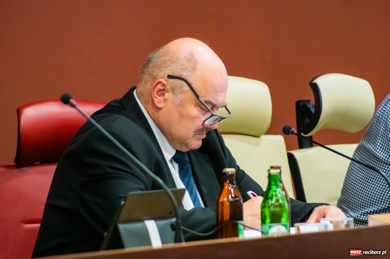 Zdjęcie w galerii na portalu naszraciborz.pl: Skok o dwa stulecia! Komisja od spraw czystego powietrza składa raport  wiadomości z regionu