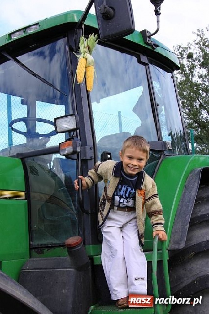 Zdjęcie w galerii na portalu naszraciborz.pl: Dożynki w Owsiszczach i Zabełkowie wiadomości z regionu
