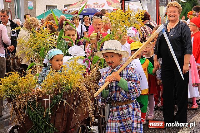 Zdjęcie w galerii na portalu naszraciborz.pl: Dożynki w Owsiszczach i Zabełkowie wiadomości z regionu