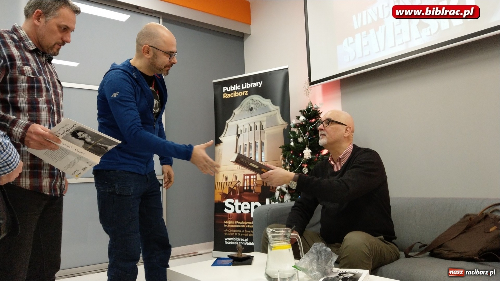 Zdjęcie w galerii na portalu naszraciborz.pl: Zawód szpieg. Vincent V. Severski gościł w raciborskiej książnicy wiadomości z regionu