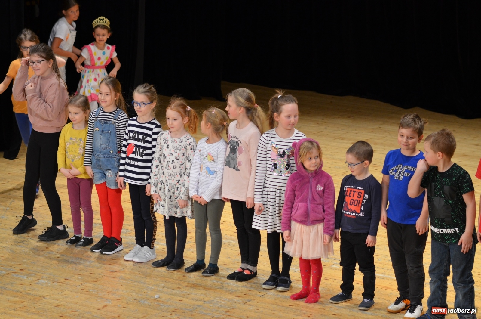 Zdjęcie w galerii na portalu naszraciborz.pl: Pięć cudownych dni zakończonych przedstawieniem  wiadomości z regionu