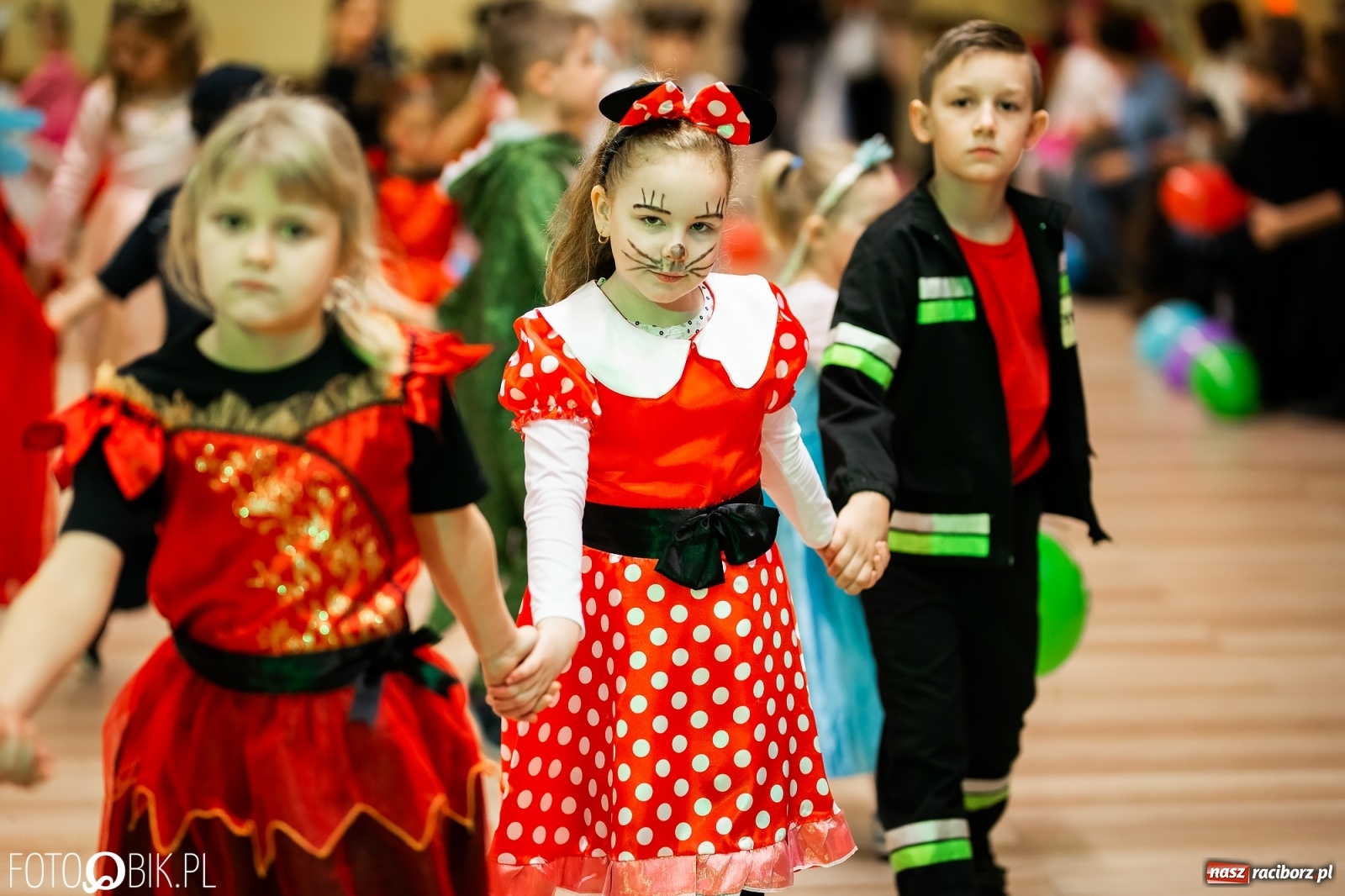 Zdjęcie w galerii na portalu naszraciborz.pl: Wielki bal przebierańców w Pietrowicach Wielkich wiadomości z regionu