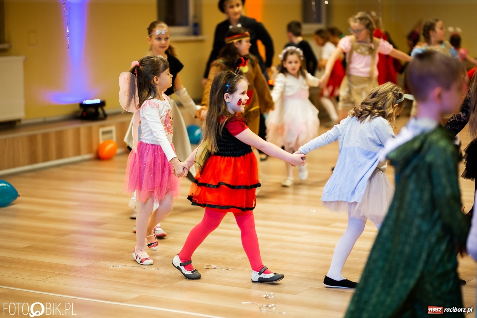 Zdjęcie w galerii na portalu naszraciborz.pl: Wielki bal przebierańców w Pietrowicach Wielkich wiadomości z regionu