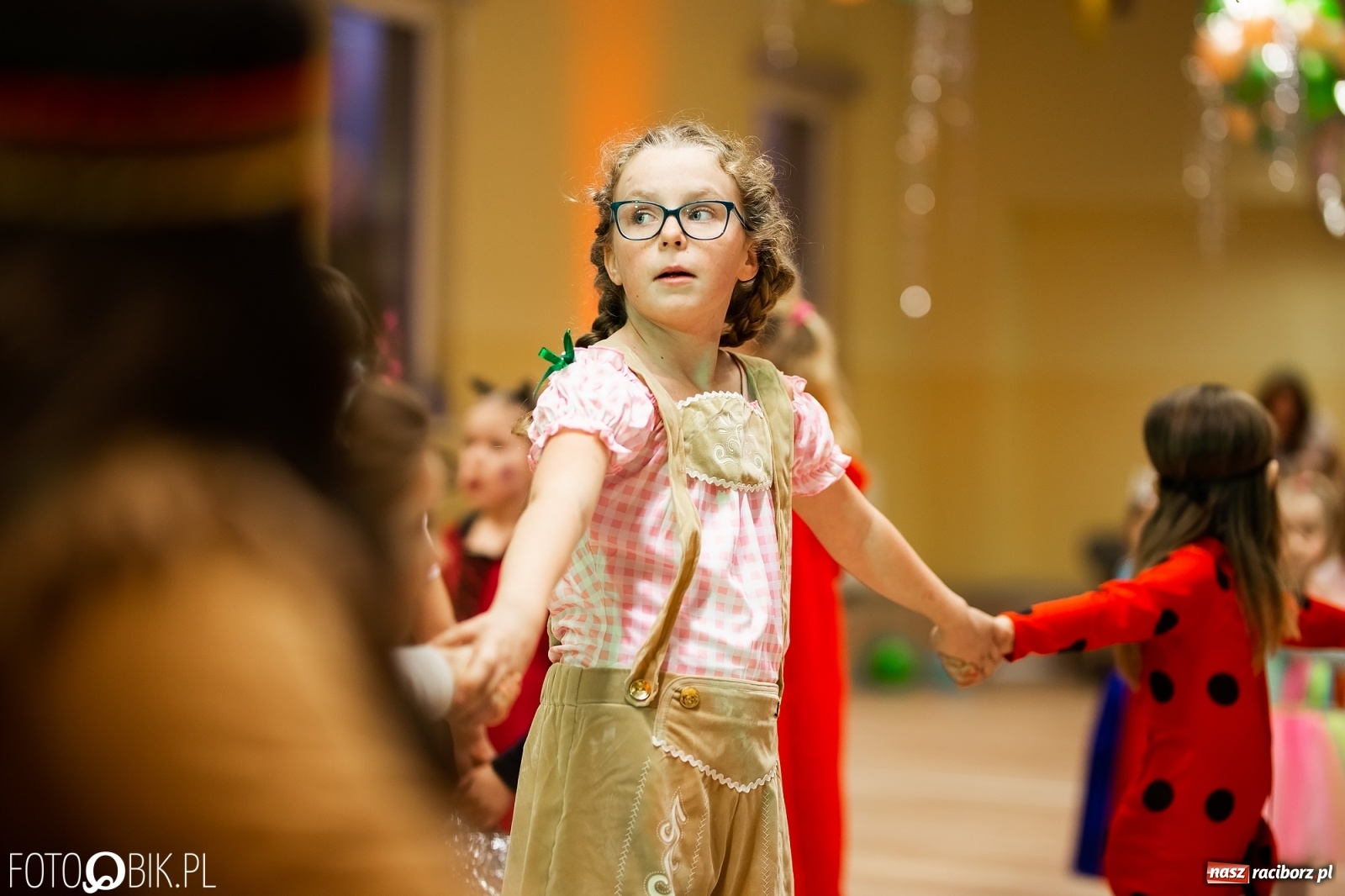 Zdjęcie w galerii na portalu naszraciborz.pl: Wielki bal przebierańców w Pietrowicach Wielkich wiadomości z regionu