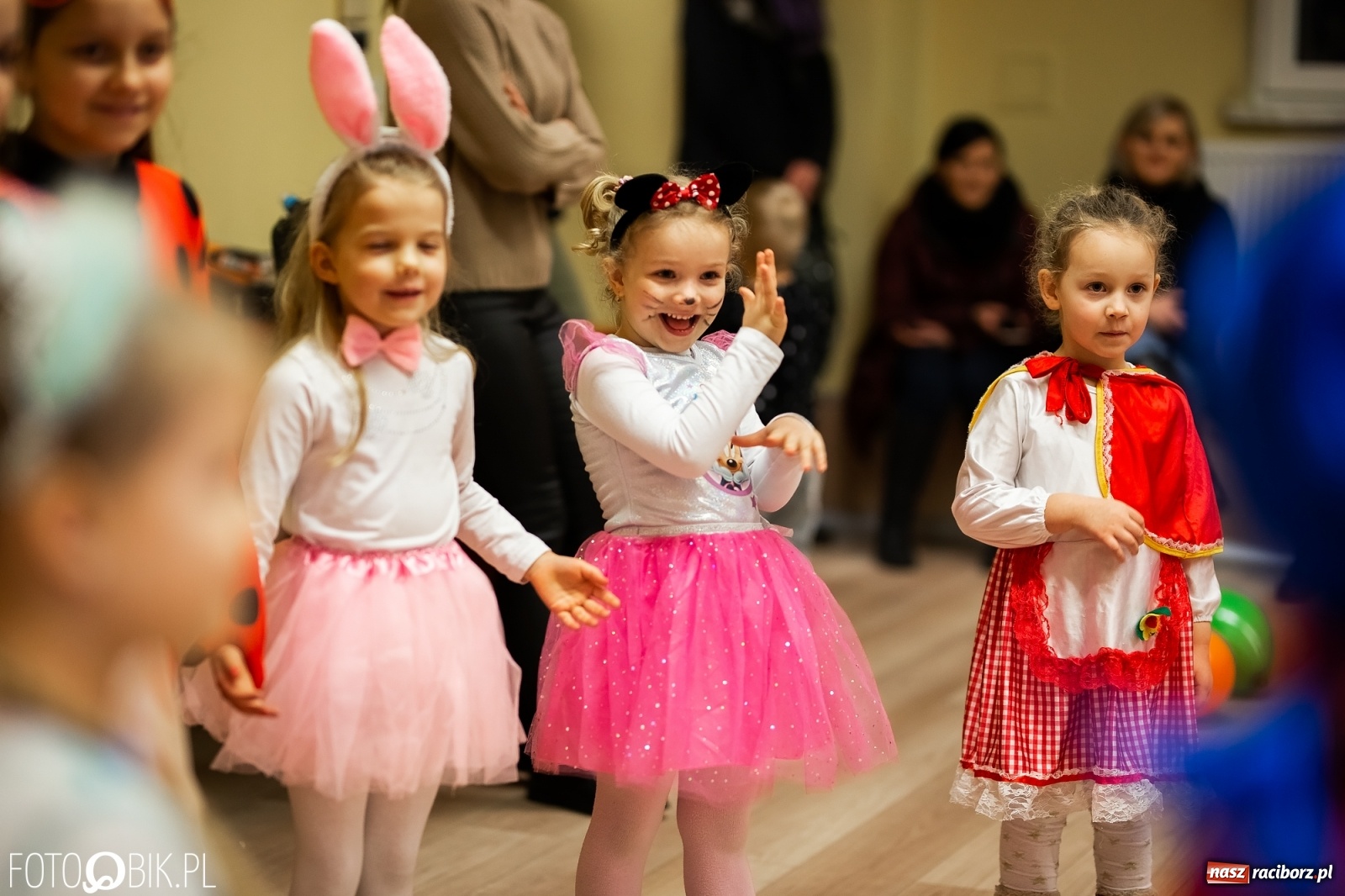 Zdjęcie w galerii na portalu naszraciborz.pl: Wielki bal przebierańców w Pietrowicach Wielkich wiadomości z regionu