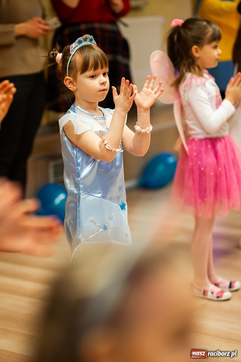 Zdjęcie w galerii na portalu naszraciborz.pl: Wielki bal przebierańców w Pietrowicach Wielkich wiadomości z regionu