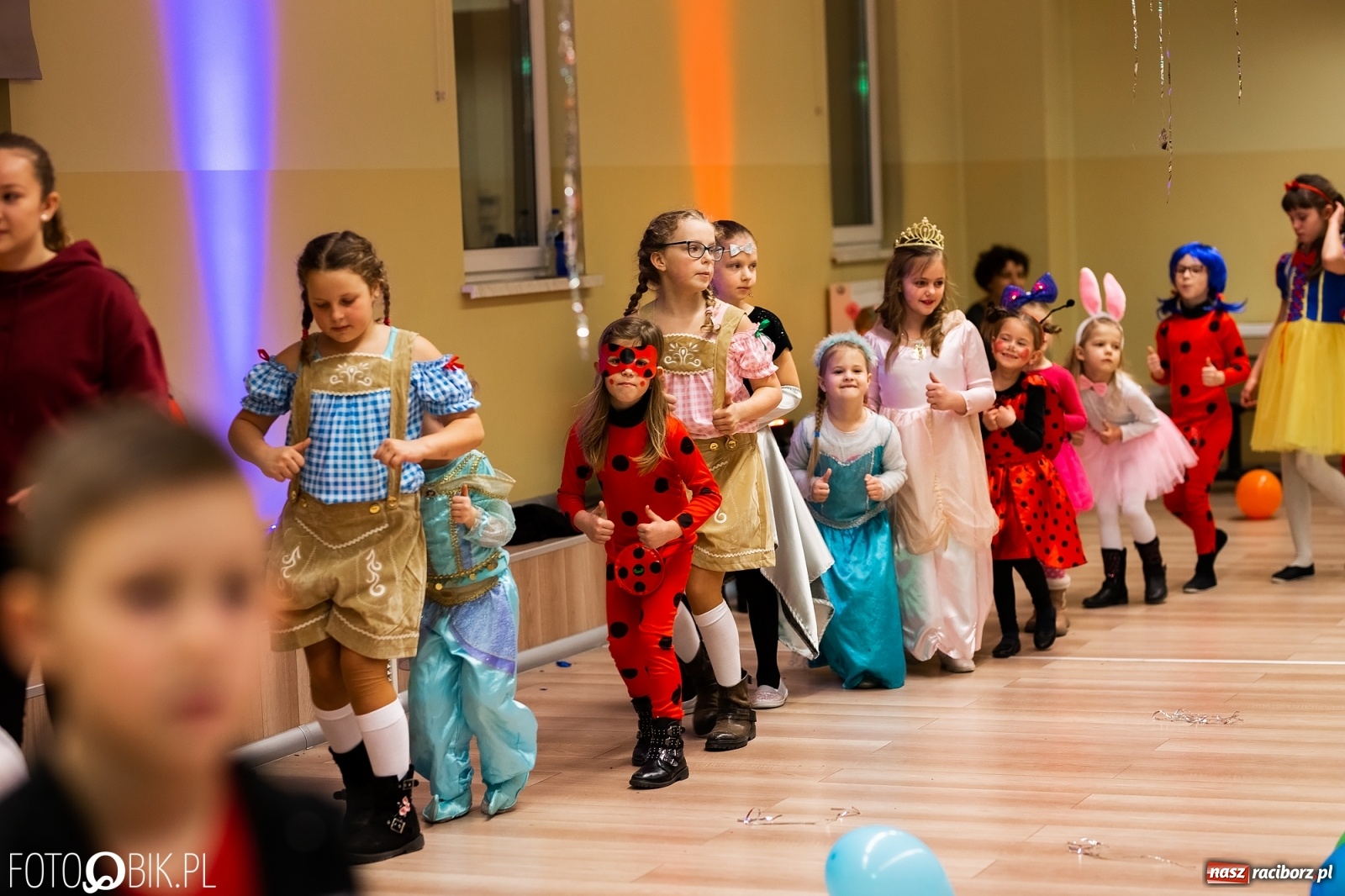 Zdjęcie w galerii na portalu naszraciborz.pl: Wielki bal przebierańców w Pietrowicach Wielkich wiadomości z regionu