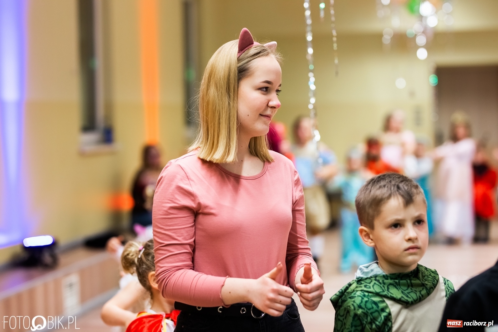 Zdjęcie w galerii na portalu naszraciborz.pl: Wielki bal przebierańców w Pietrowicach Wielkich wiadomości z regionu