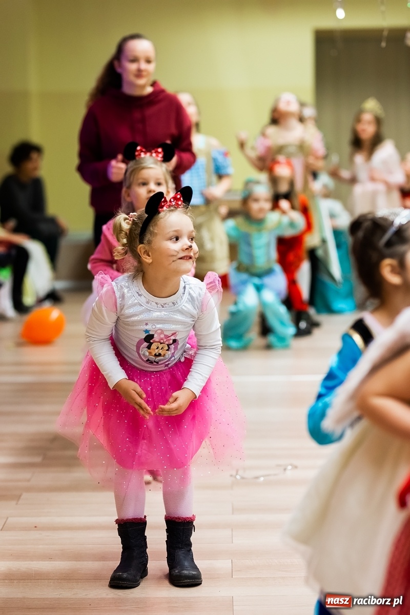Zdjęcie w galerii na portalu naszraciborz.pl: Wielki bal przebierańców w Pietrowicach Wielkich wiadomości z regionu