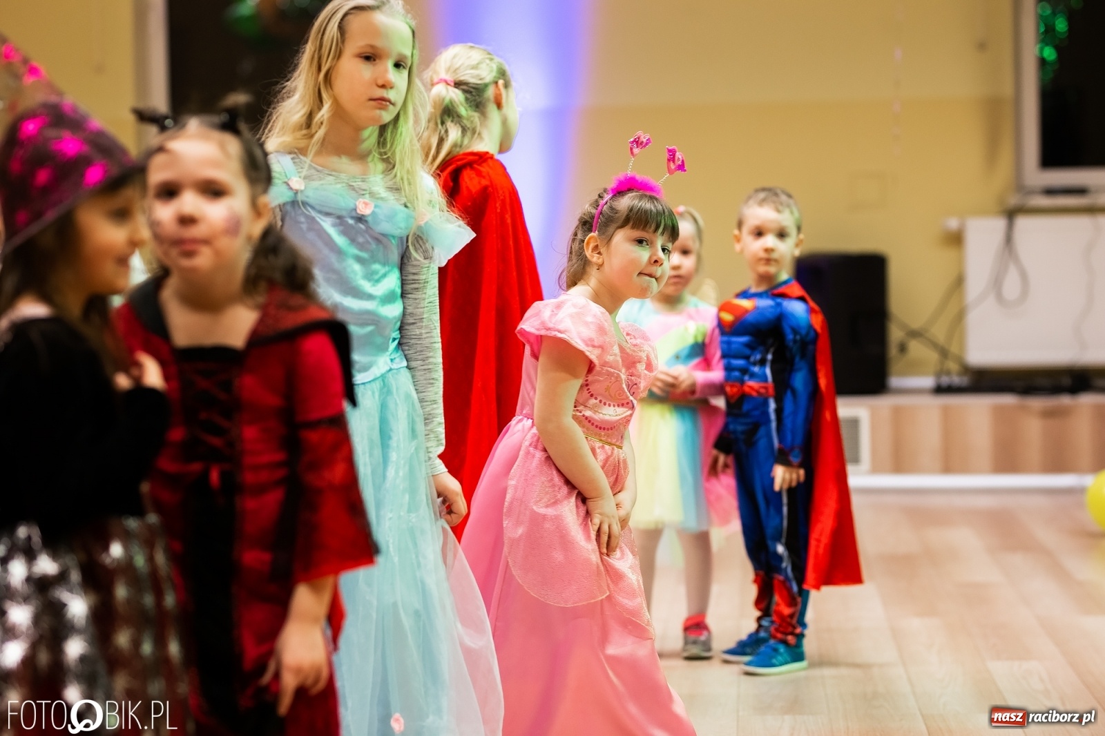 Zdjęcie w galerii na portalu naszraciborz.pl: Wielki bal przebierańców w Pietrowicach Wielkich wiadomości z regionu