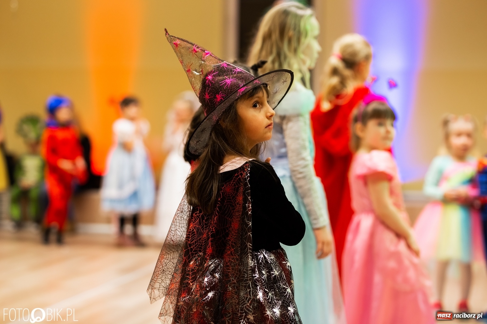 Zdjęcie w galerii na portalu naszraciborz.pl: Wielki bal przebierańców w Pietrowicach Wielkich wiadomości z regionu