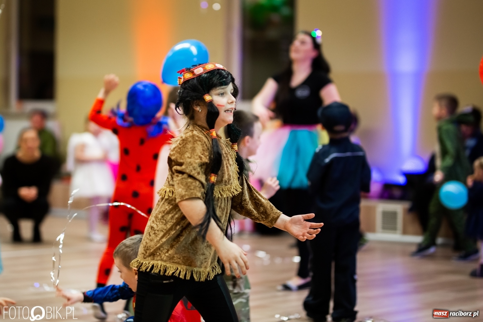 Zdjęcie w galerii na portalu naszraciborz.pl: Wielki bal przebierańców w Pietrowicach Wielkich wiadomości z regionu