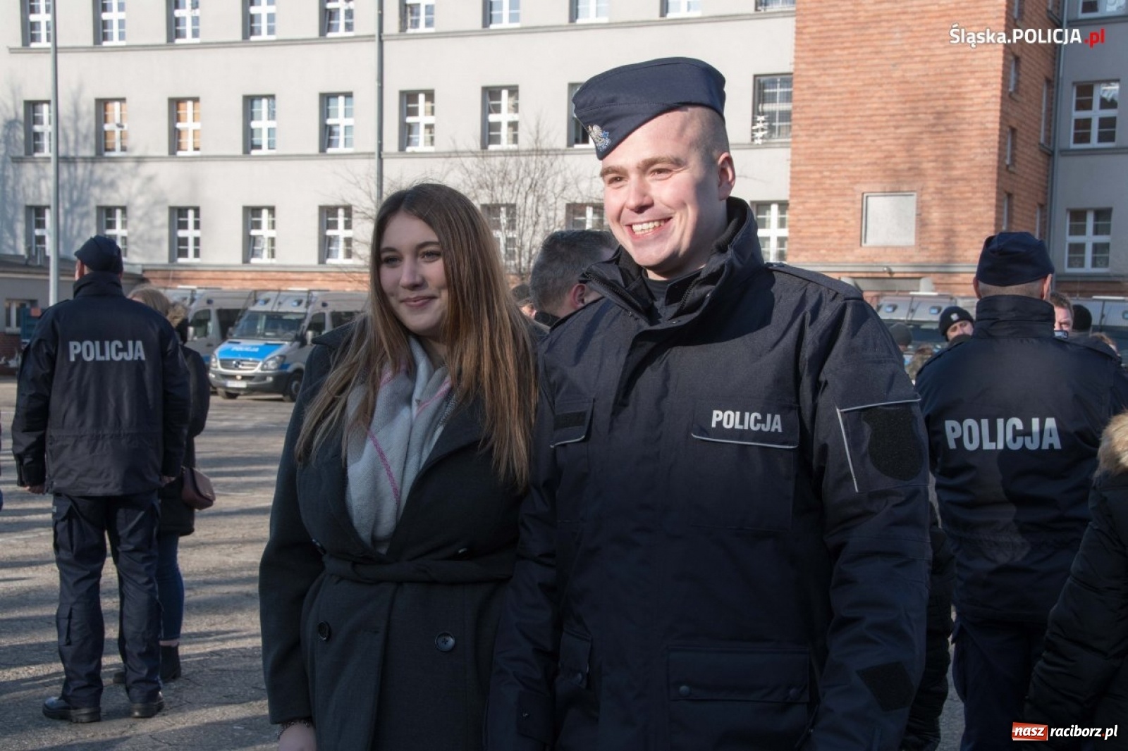 Zdjęcie w galerii na portalu naszraciborz.pl: Zimowe ślubowanie w policji. Trwa kolejny nabór  wiadomości z regionu