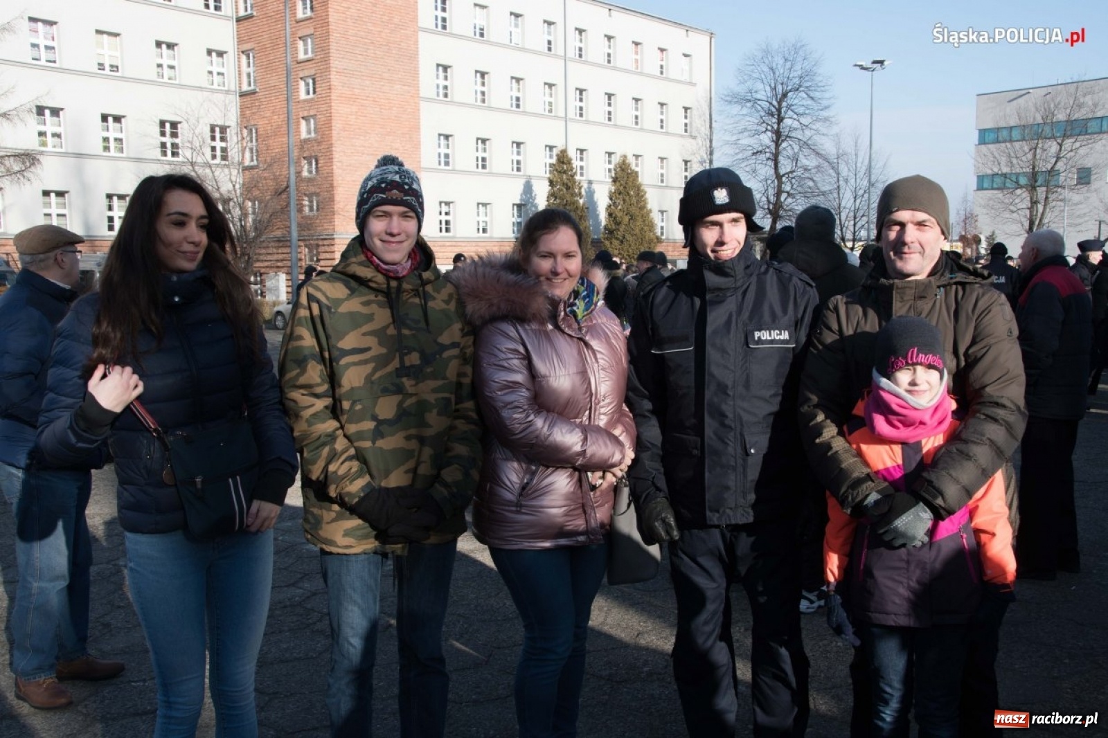 Zdjęcie w galerii na portalu naszraciborz.pl: Zimowe ślubowanie w policji. Trwa kolejny nabór  wiadomości z regionu